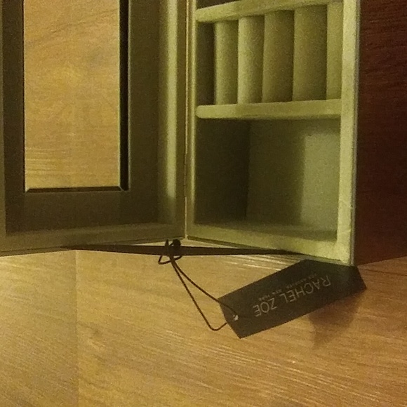 Jewelry box - Picture 4 of 5